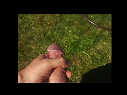 ❤️ Hete hottie laat zich in haar roze kutje neuken en spuitend klaarkomen in een zomerse tuin Porn video at porn nl.onetubes.top ️❤