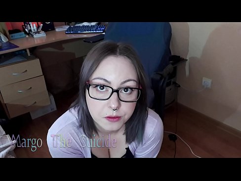 ❤️ Sexy meisje met bril zuigt Dildo diep op camera Porn video at porn nl.onetubes.top ️❤
